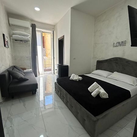 Ferienwohnung Terrazza Luxury Valentino Neapel Exterior foto