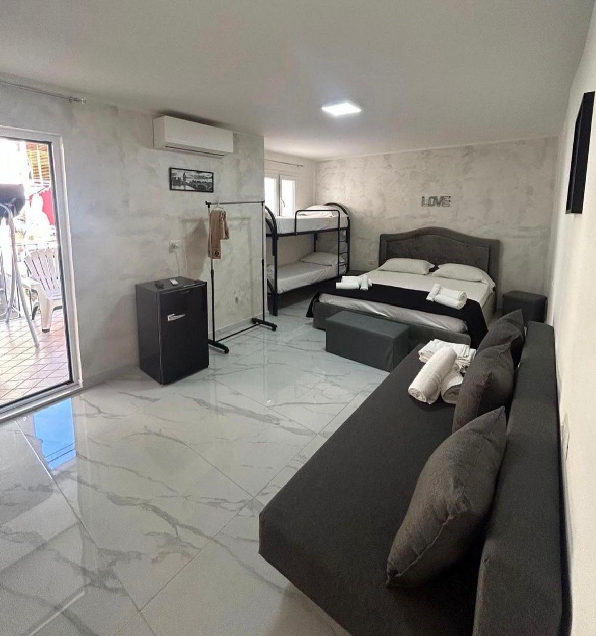 Ferienwohnung Terrazza Luxury Valentino Neapel Exterior foto