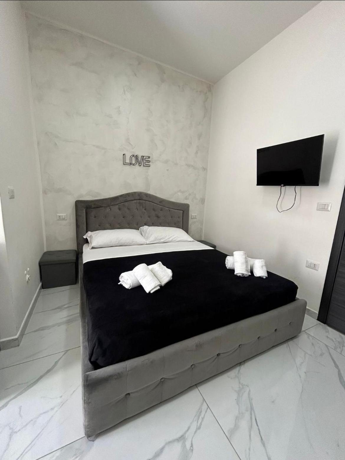 Ferienwohnung Terrazza Luxury Valentino Neapel Exterior foto